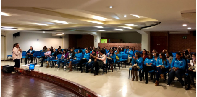 Foto aforo salon azul, Alcaldía Local de Engativá, prevención en contra de la violencia y la discriminacion de las mujeres